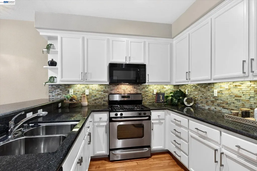 4252 Clarinbridge Circle Dublin CA 94568