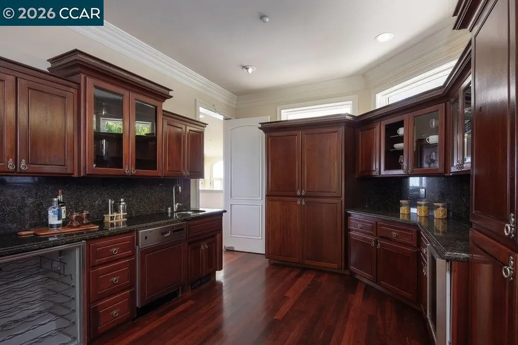 5606 La Salle Avenue Oakland CA 94611