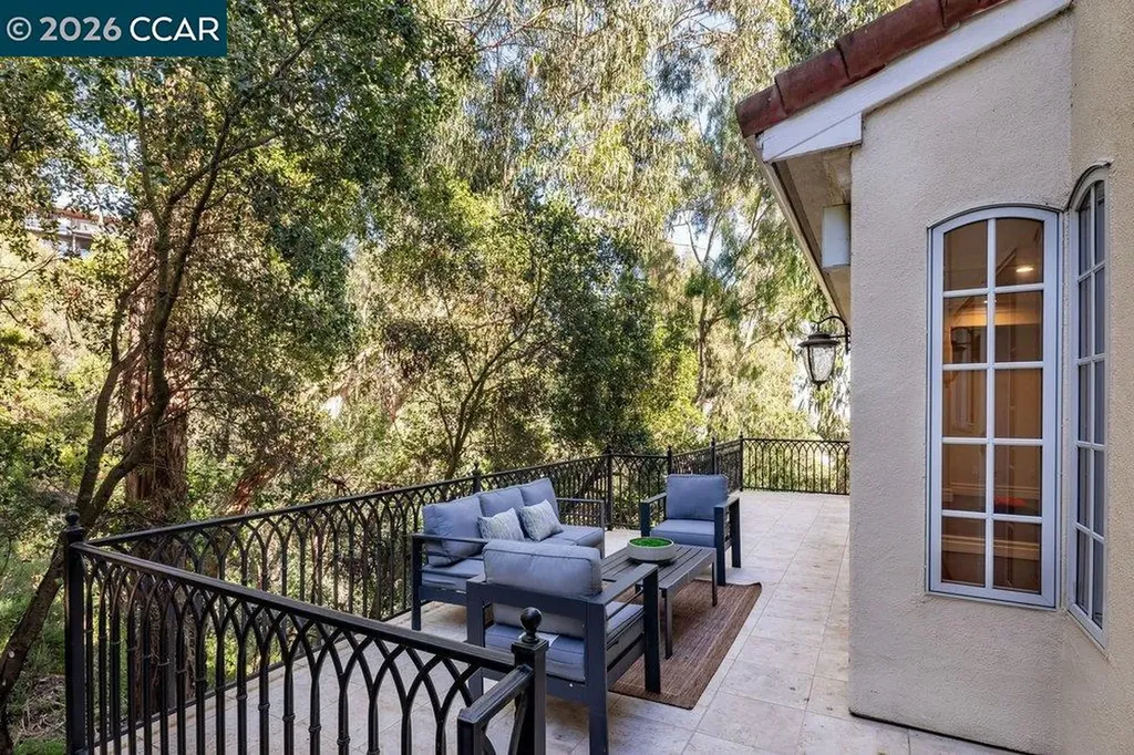 5606 La Salle Avenue Oakland CA 94611