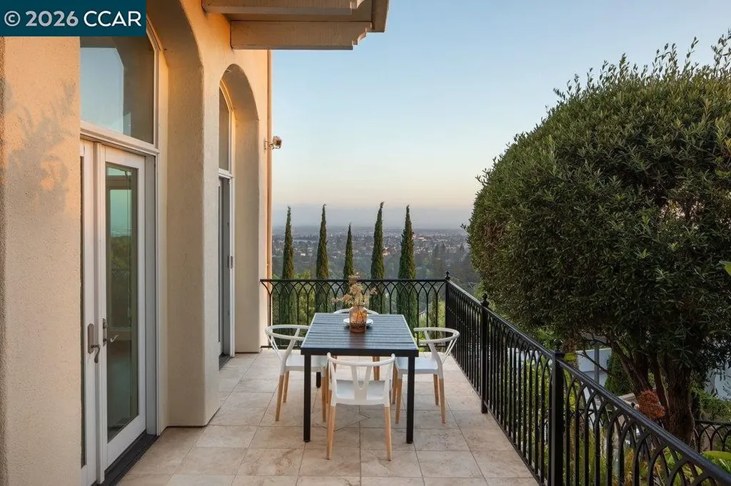 5606 La Salle Avenue Oakland CA 94611