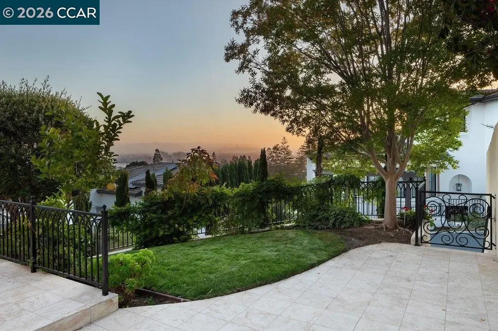 5606 La Salle Avenue Oakland CA 94611