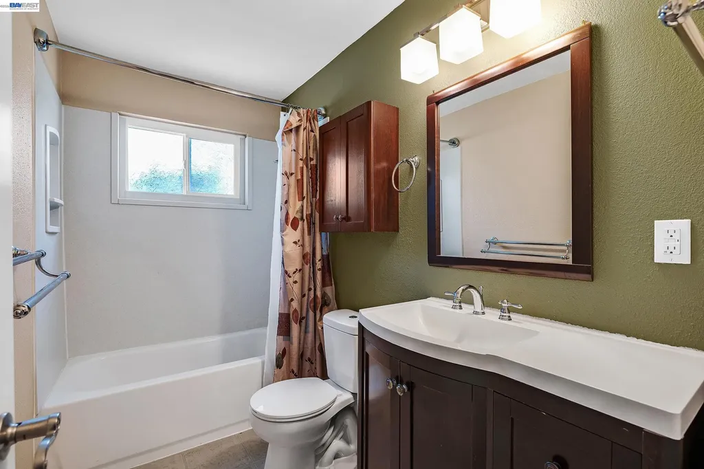 802 Olivina Avenue Livermore CA 94551