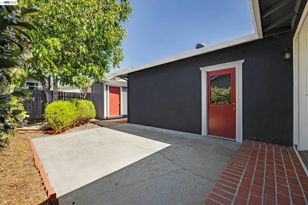802 Olivina Avenue Livermore CA 94551