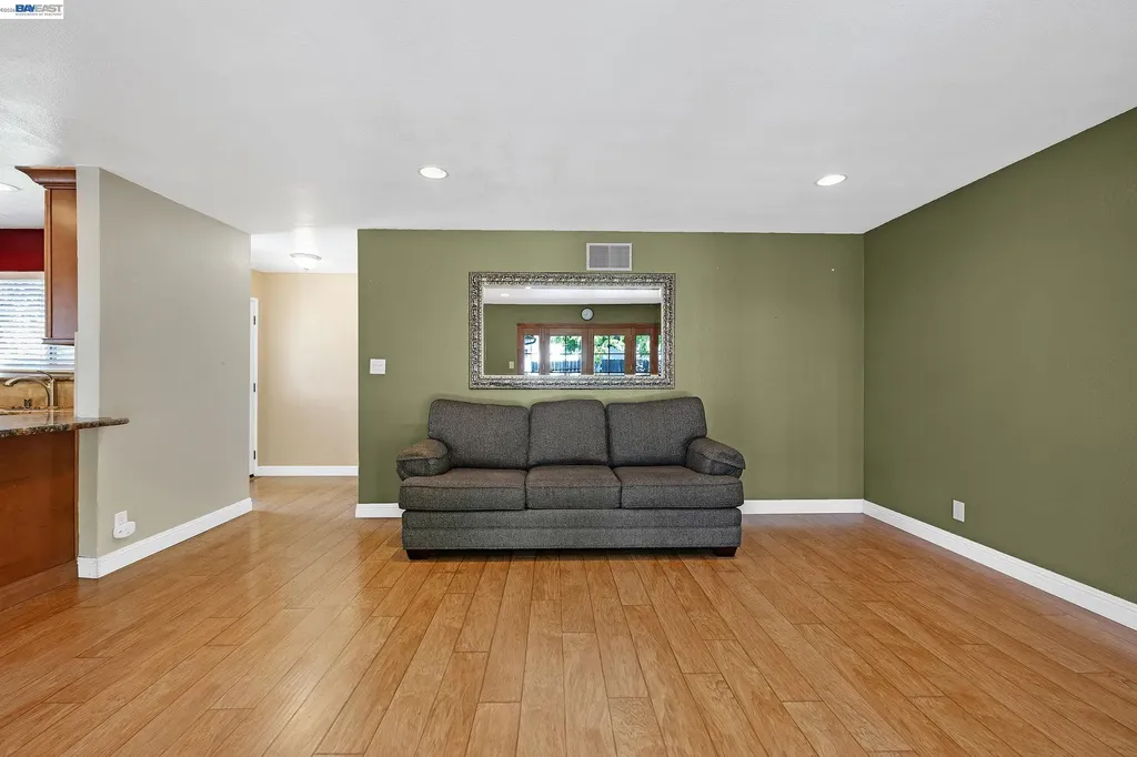 802 Olivina Avenue Livermore CA 94551