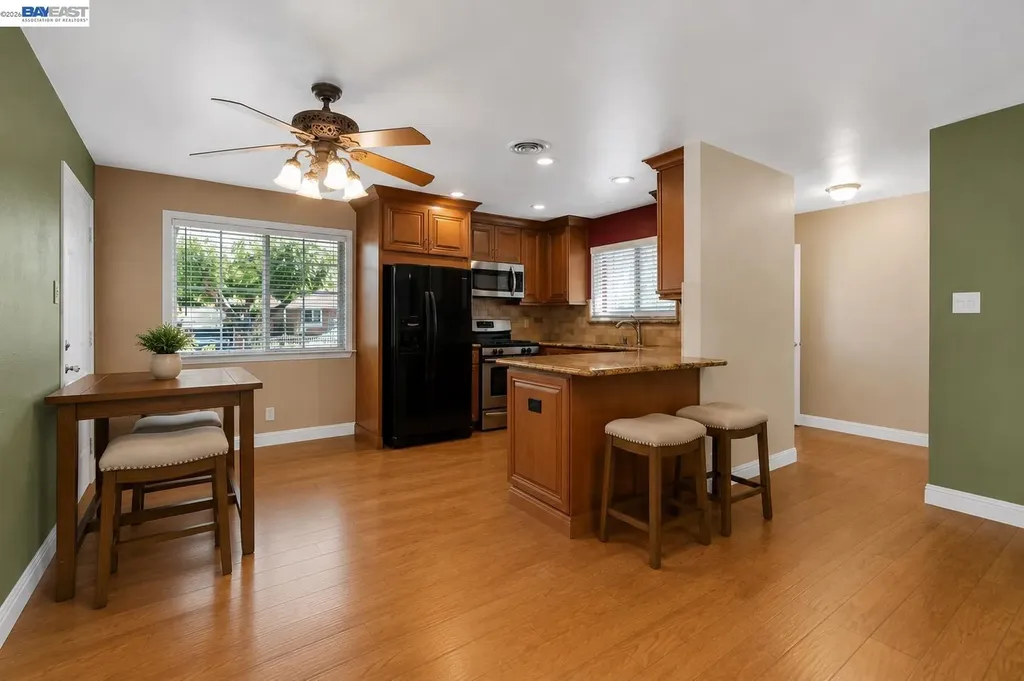 802 Olivina Avenue Livermore CA 94551