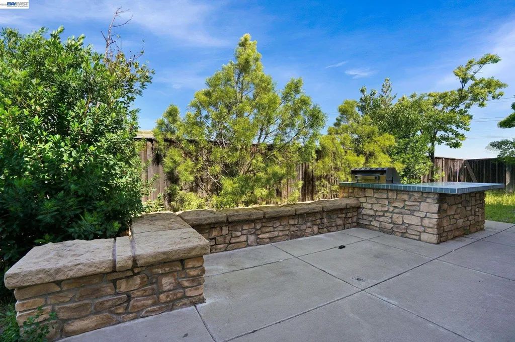 2746 Montego Bay Street Pittsburg CA 94565