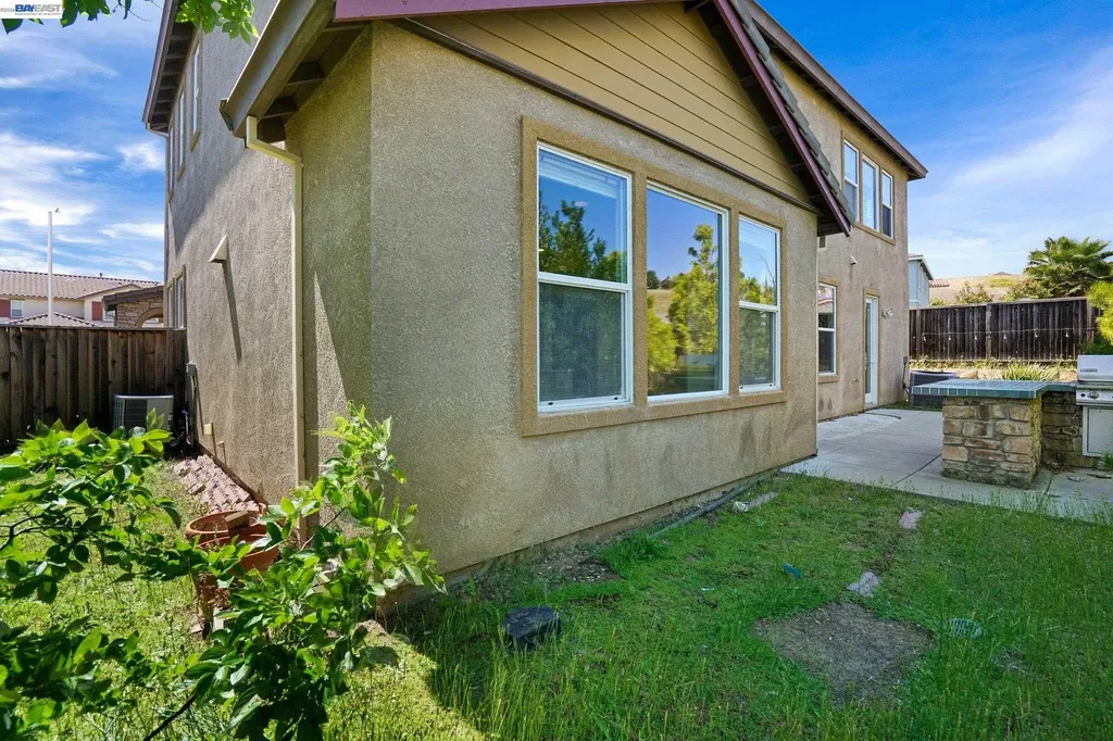 2746 Montego Bay Street Pittsburg CA 94565