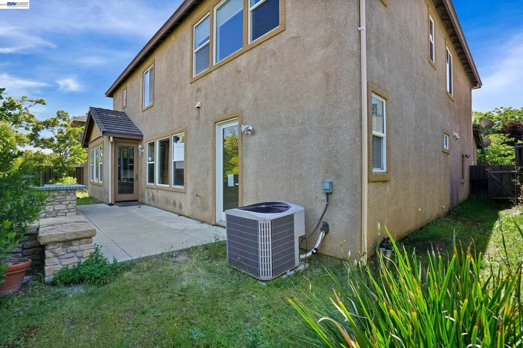 2746 Montego Bay Street Pittsburg CA 94565