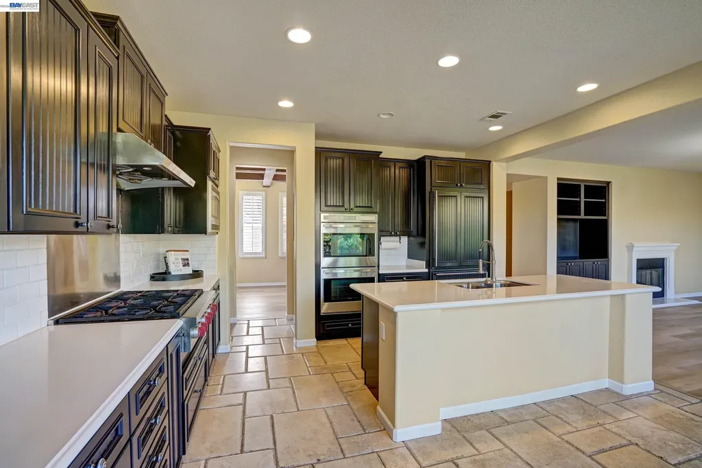 2746 Montego Bay Street Pittsburg CA 94565