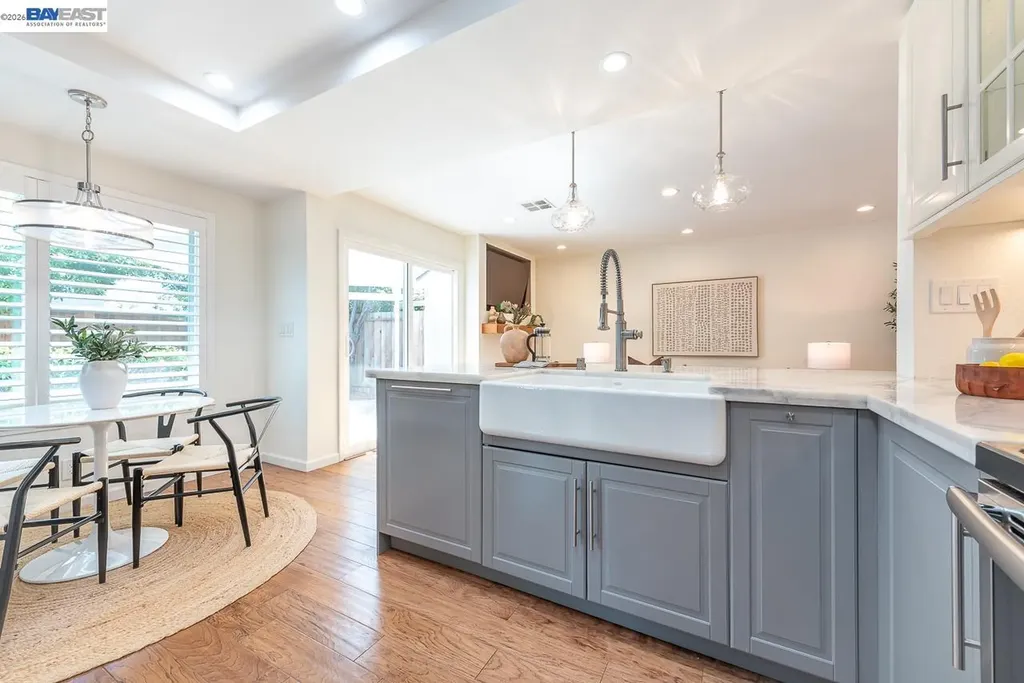 32732 Goshen Street Union City CA 94587