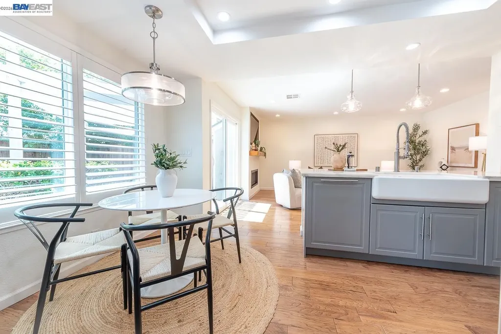 32732 Goshen Street Union City CA 94587