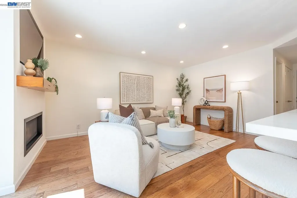 32732 Goshen Street Union City CA 94587