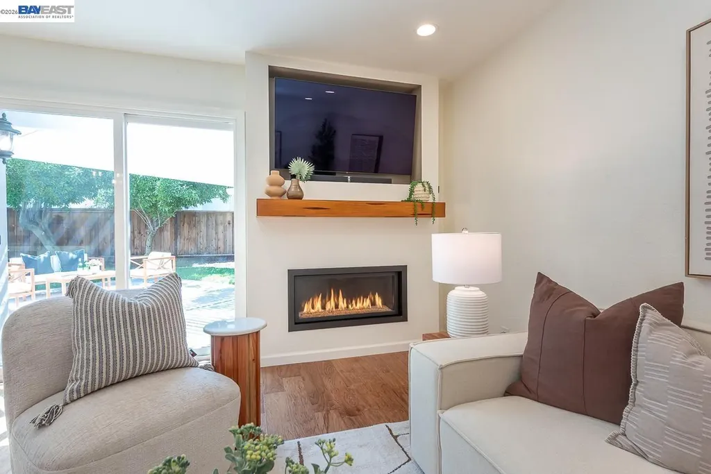 32732 Goshen Street Union City CA 94587