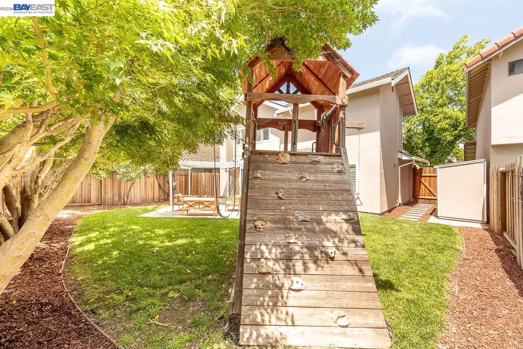 32732 Goshen Street Union City CA 94587