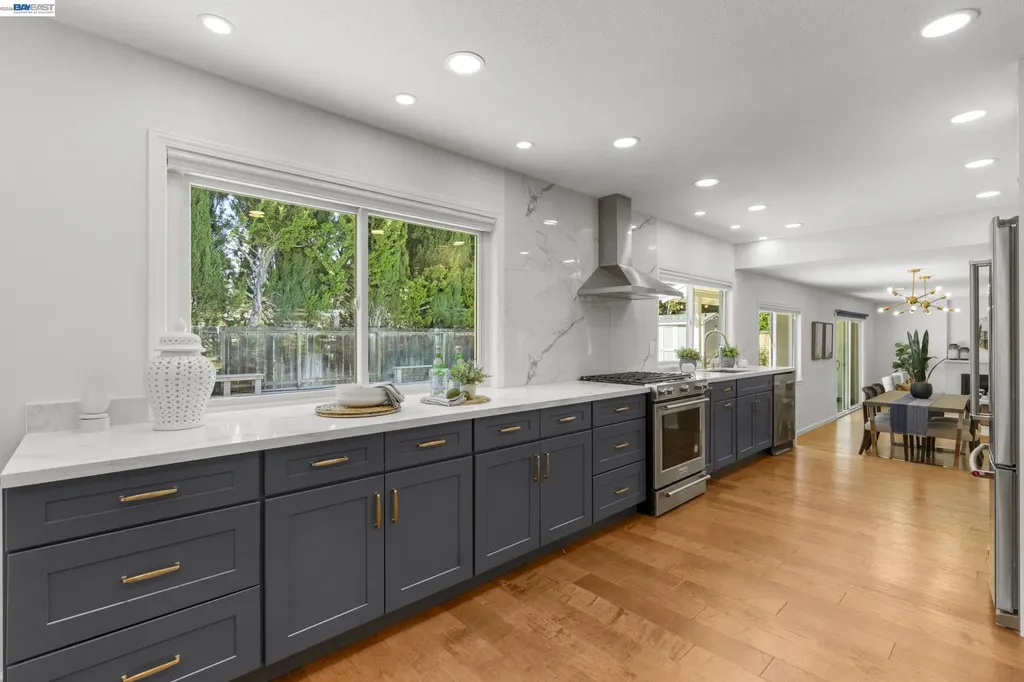 5895 Black Avenue Pleasanton CA 94566