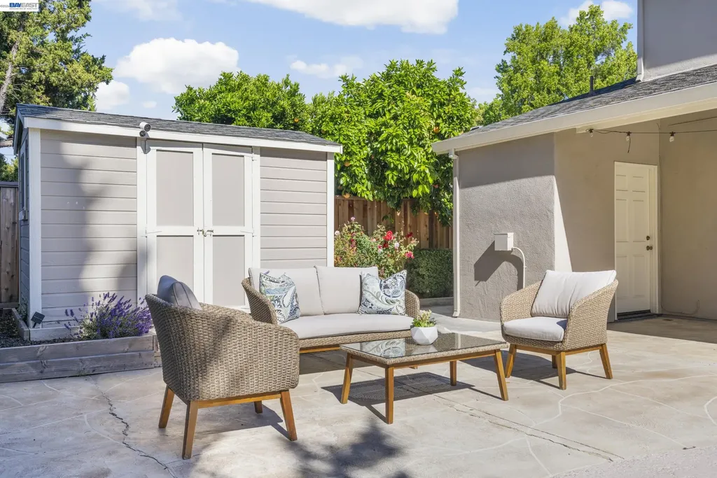 5895 Black Avenue Pleasanton CA 94566