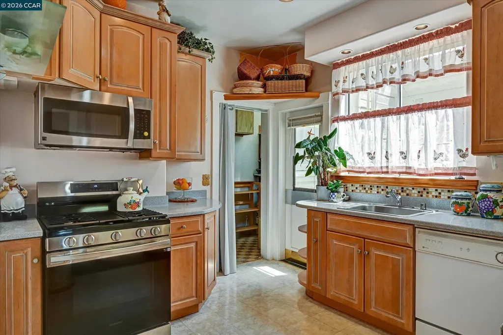 862-864 33rd Avenue San Francisco CA 94121