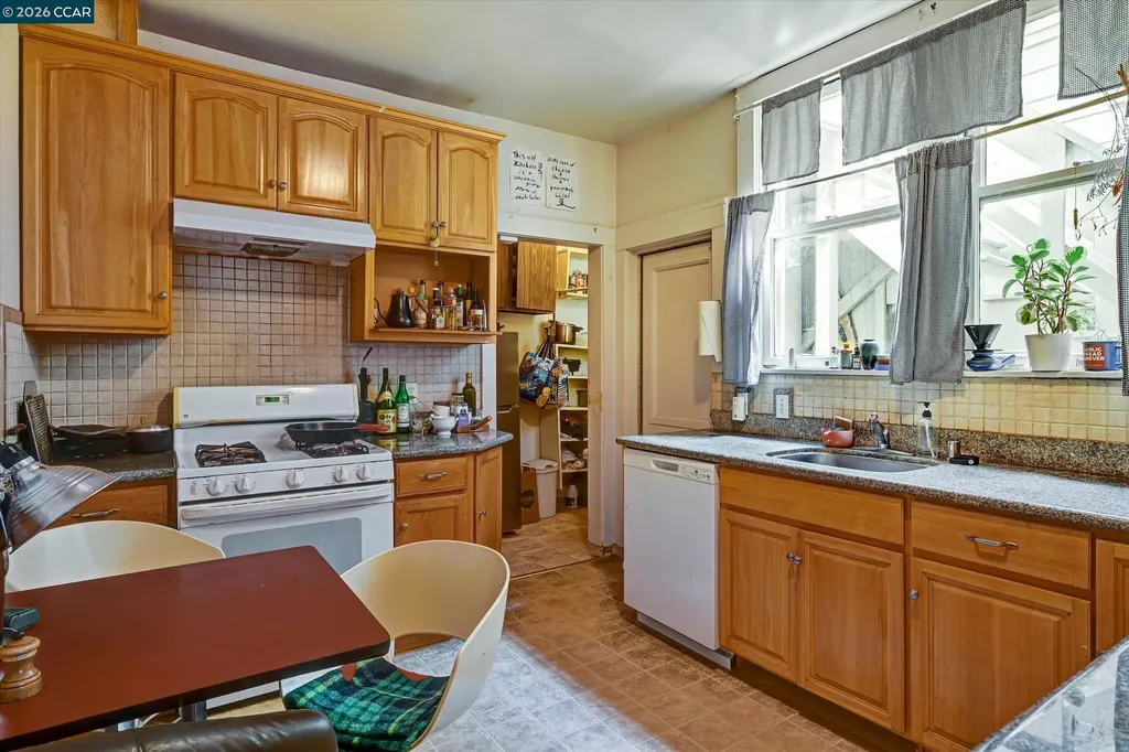 862-864 33rd Avenue San Francisco CA 94121