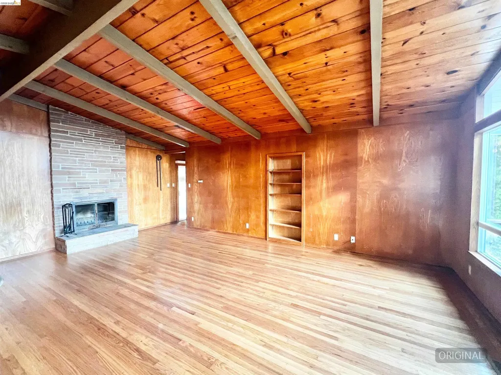 58 Pomona Street Crockett CA 94525