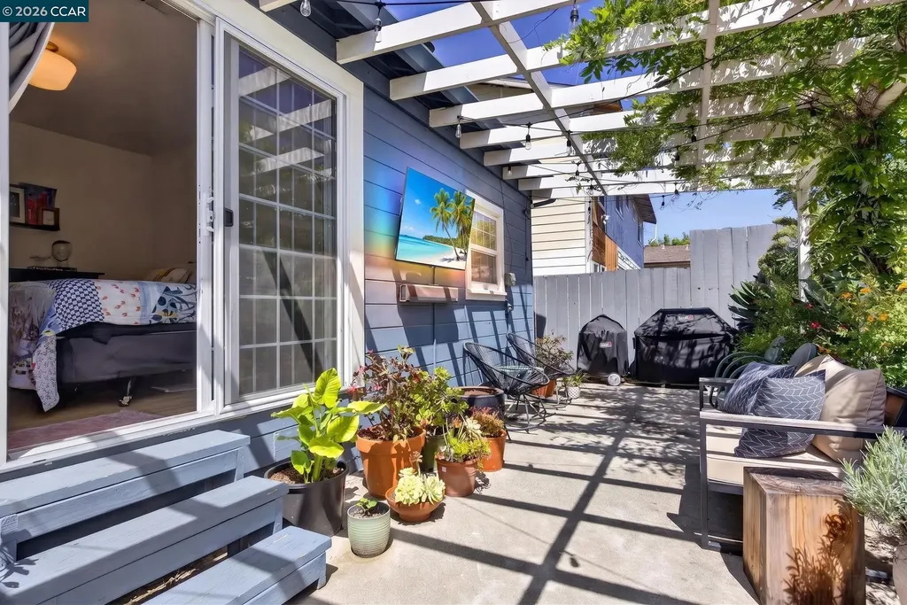 914 Vine Avenue Martinez CA 94553
