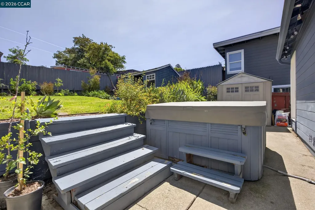 914 Vine Avenue Martinez CA 94553