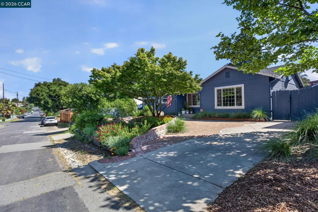 914 Vine Avenue Martinez CA 94553