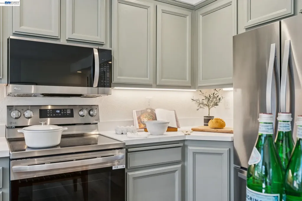 39 Benedict Court Alameda CA 94502