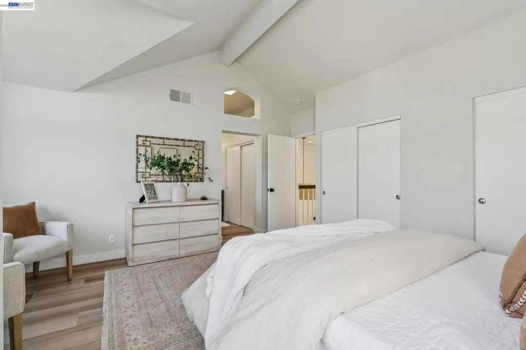 39 Benedict Court Alameda CA 94502
