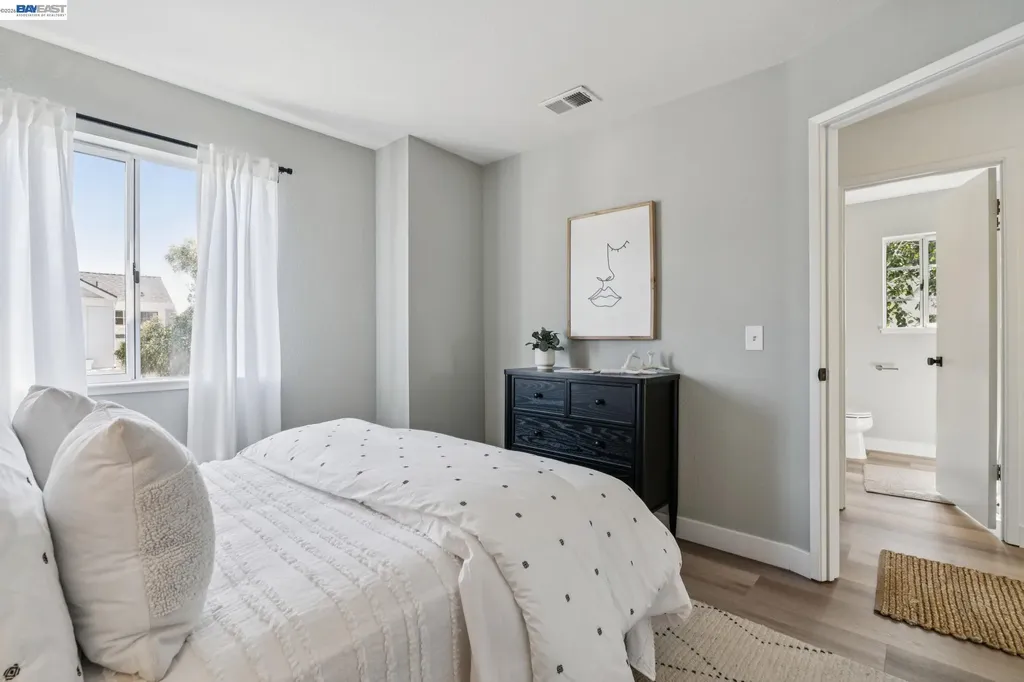 39 Benedict Court Alameda CA 94502