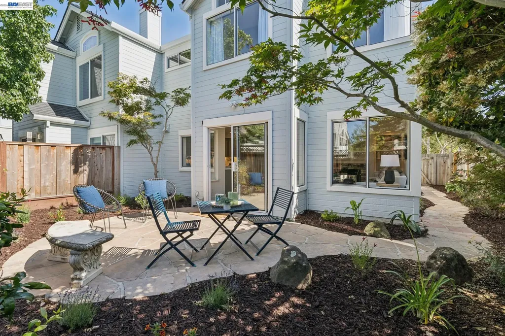 39 Benedict Court Alameda CA 94502