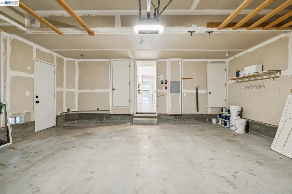 39 Benedict Court Alameda CA 94502