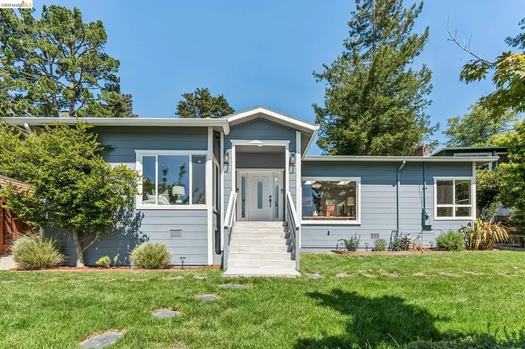 6935 Chambers Drive Oakland CA 94611