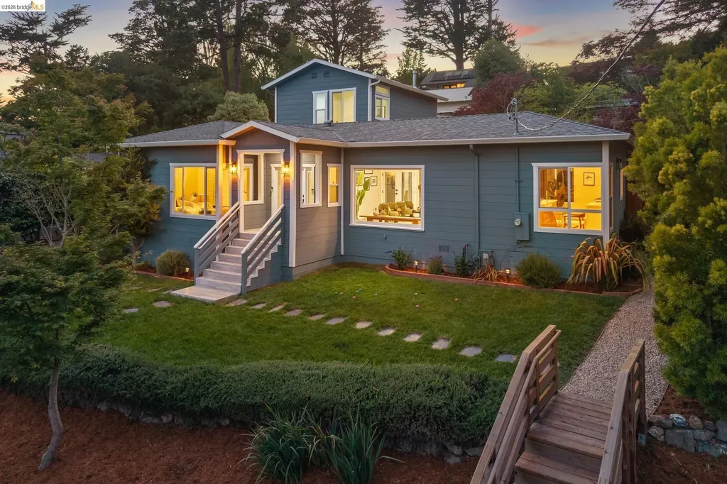 6935 Chambers Drive Oakland CA 94611