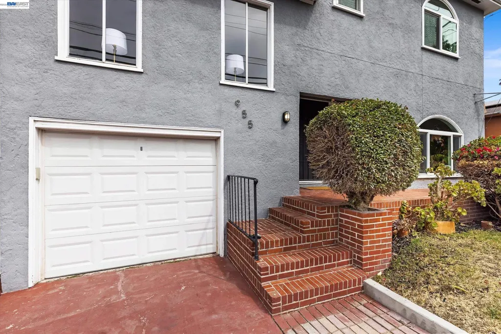 Berkeley CA, 955 Virginia Street