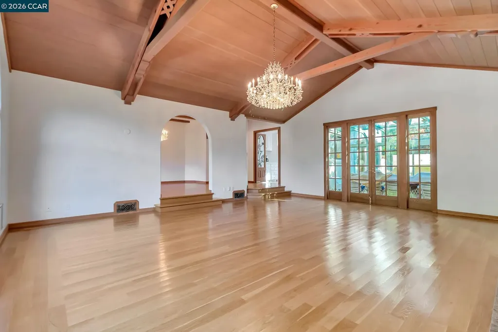 74 Yarrow Valley Lane Orinda CA 94563