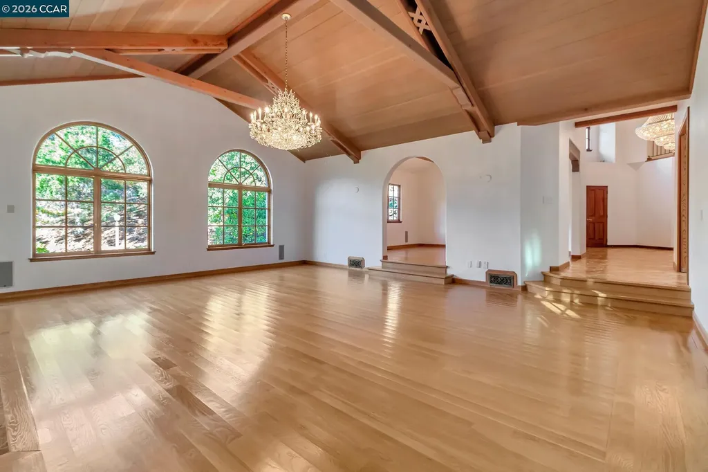 74 Yarrow Valley Lane Orinda CA 94563