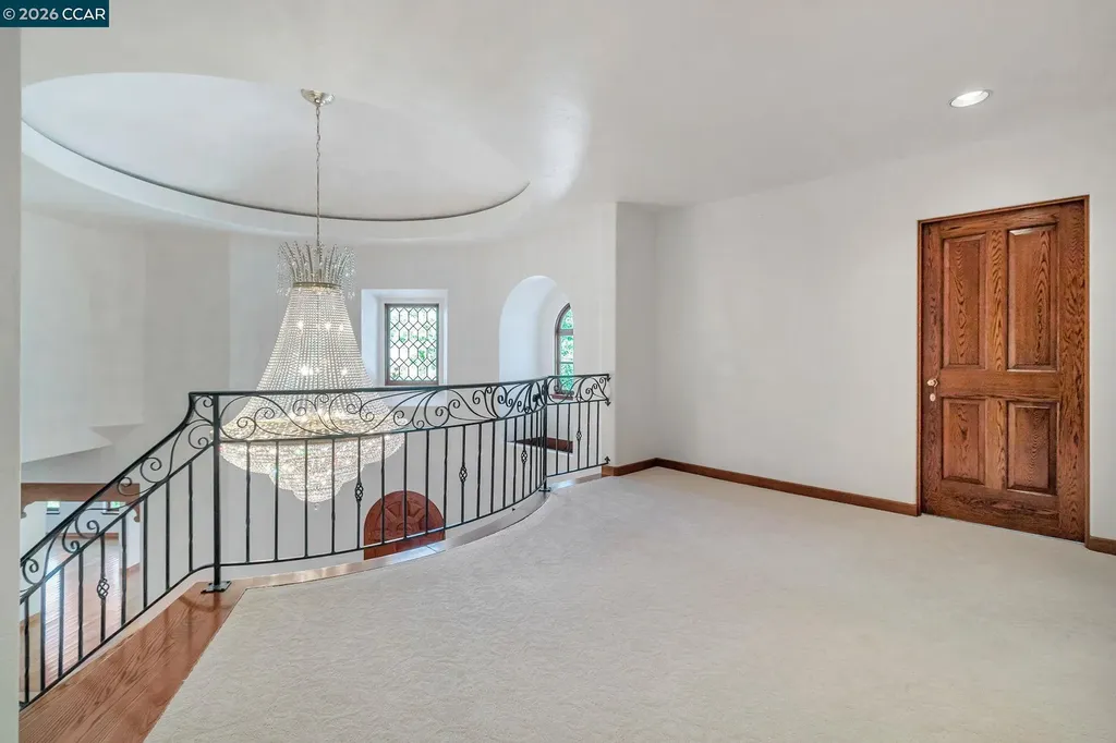 74 Yarrow Valley Lane Orinda CA 94563
