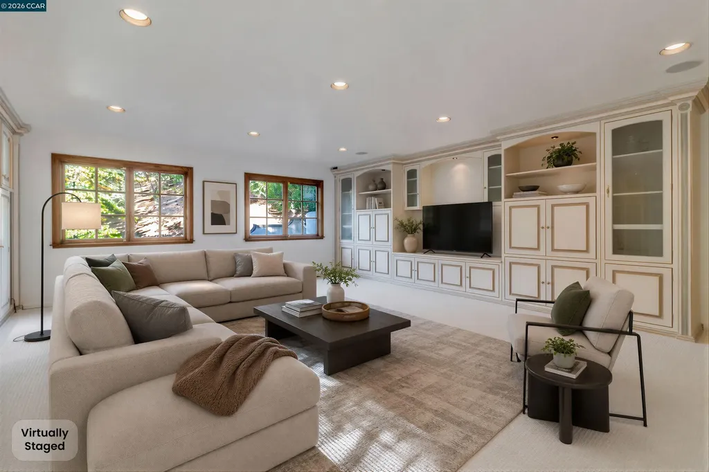 74 Yarrow Valley Lane Orinda CA 94563