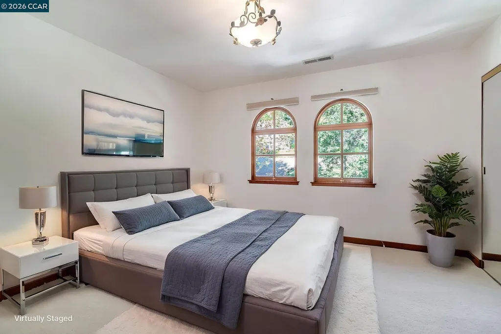 74 Yarrow Valley Lane Orinda CA 94563