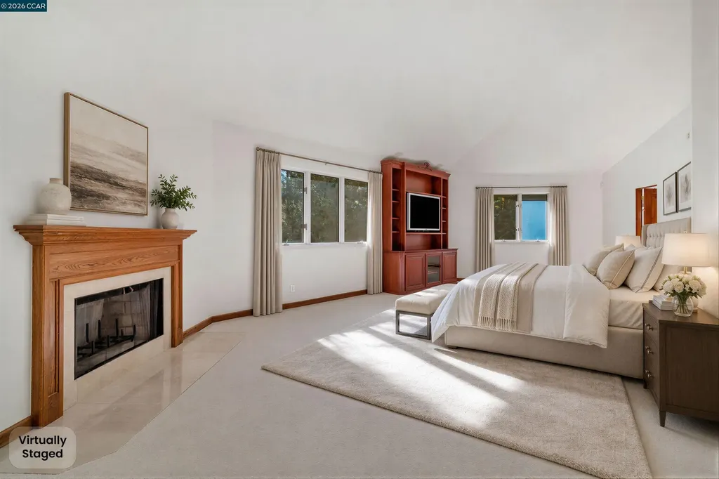 74 Yarrow Valley Lane Orinda CA 94563