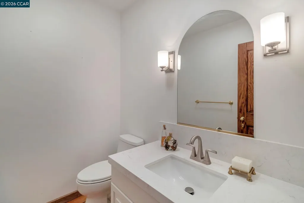 74 Yarrow Valley Lane Orinda CA 94563