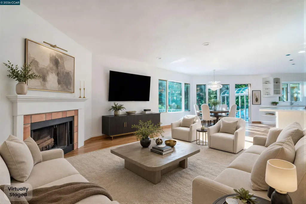 74 Yarrow Valley Lane Orinda CA 94563