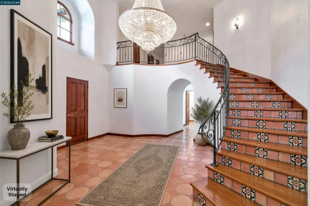 74 Yarrow Valley Lane Orinda CA 94563