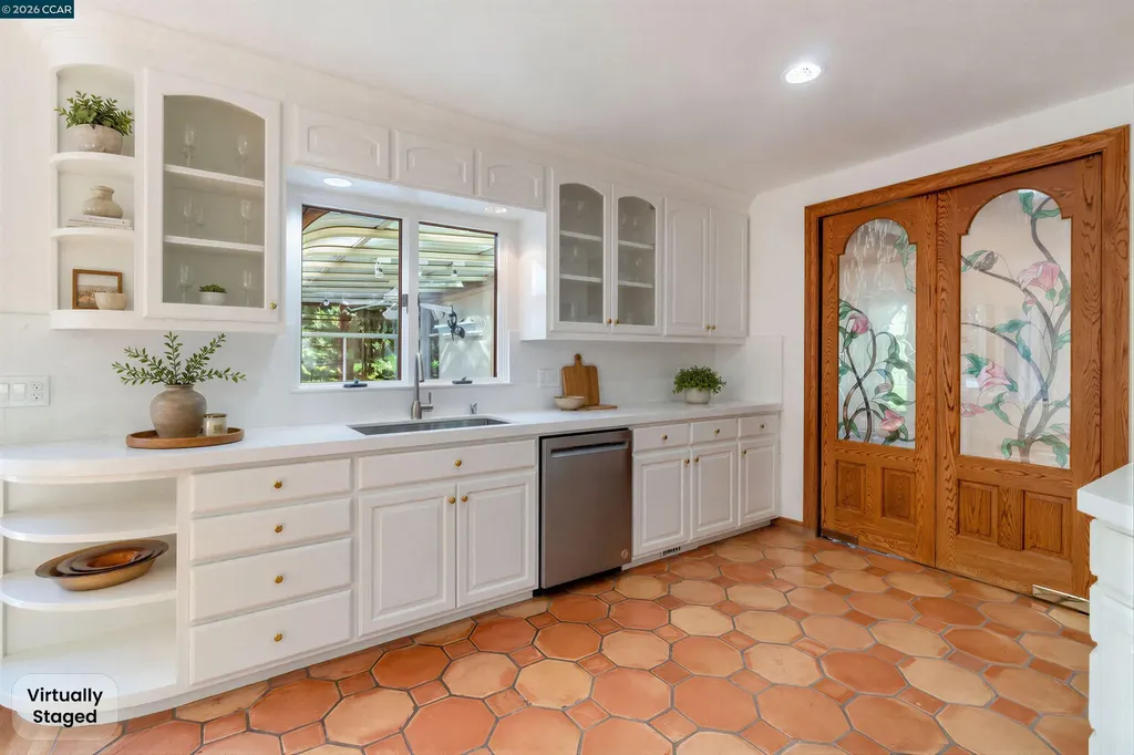 74 Yarrow Valley Lane Orinda CA 94563