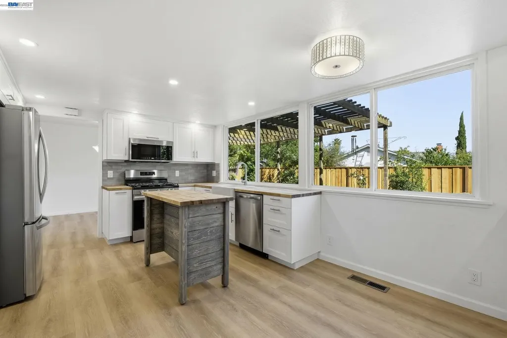 861 Saint John Circle Concord CA 94518