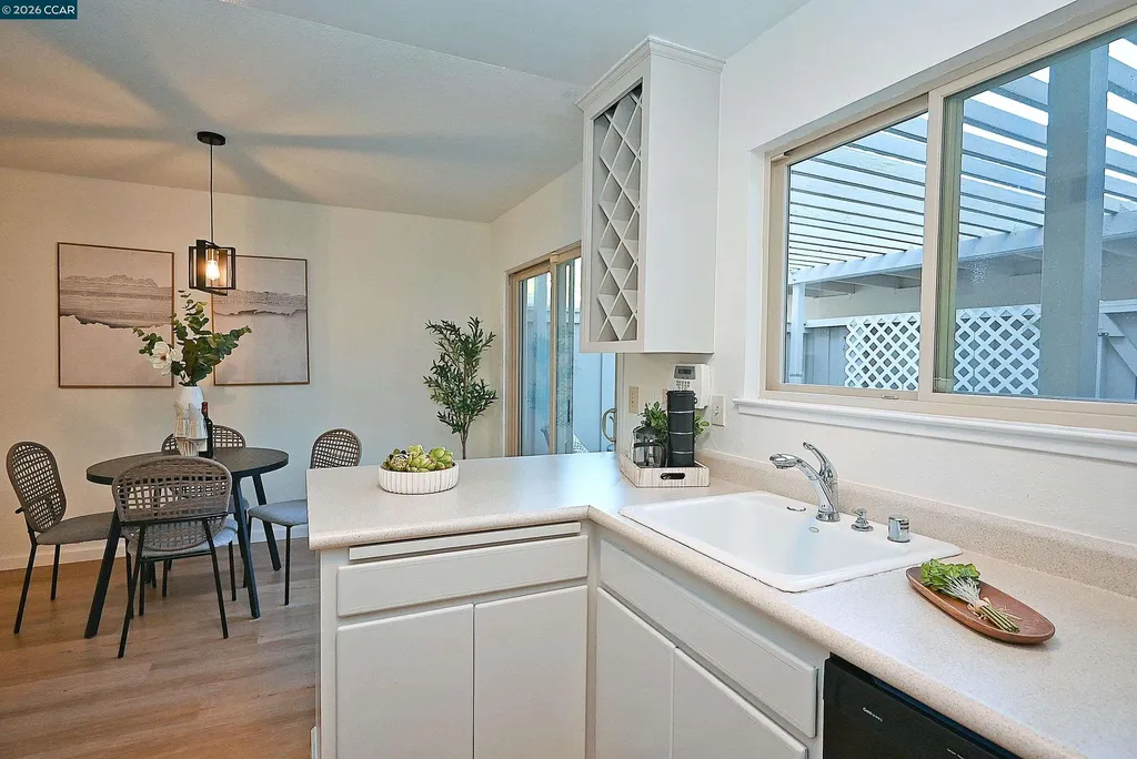 1288 Pine Creek Way Apt C Concord CA 94520