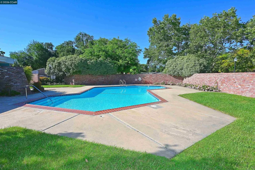 1288 Pine Creek Way Apt C Concord CA 94520