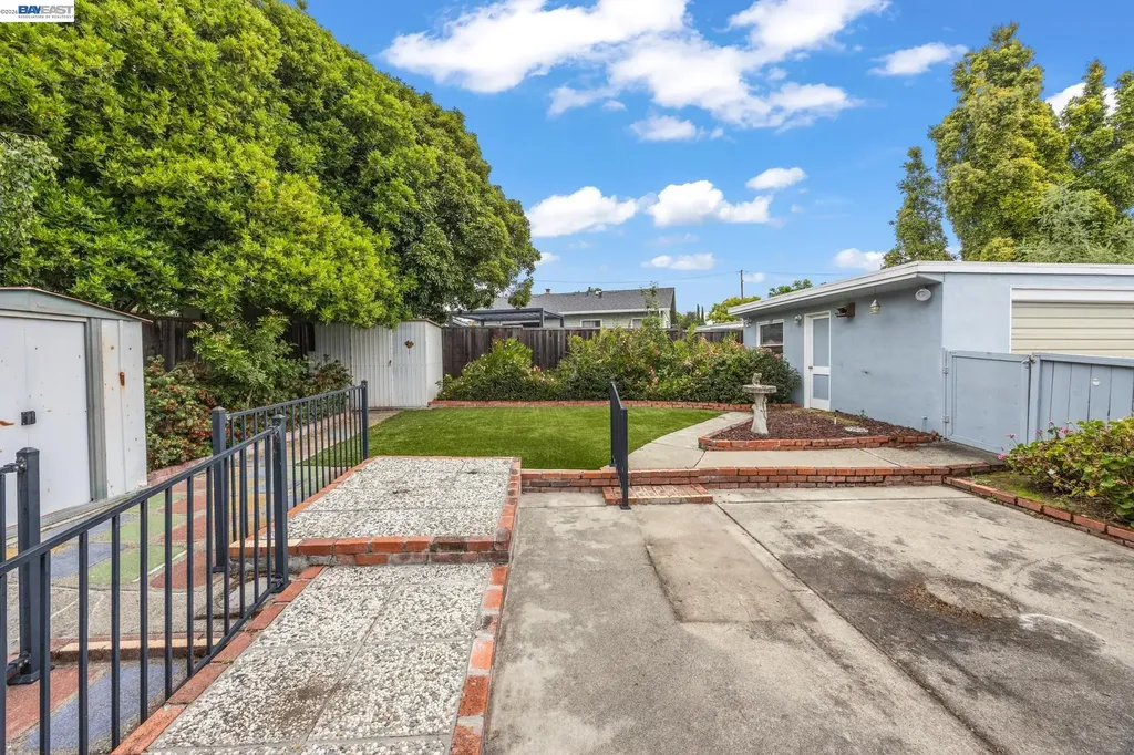 20048 Sapphire Street Castro Valley CA 94546