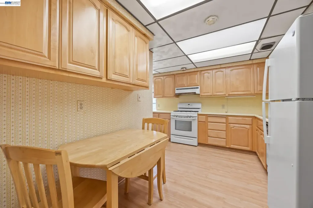 20048 Sapphire Street Castro Valley CA 94546
