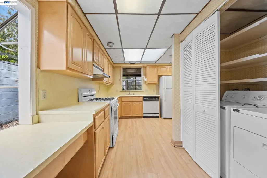 20048 Sapphire Street Castro Valley CA 94546